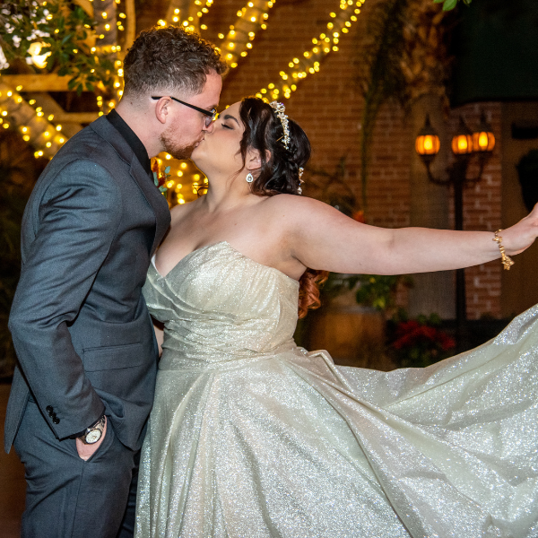 #ADOREREALBRIDE DANIELLE &amp; MICHAEL. Mobile Image