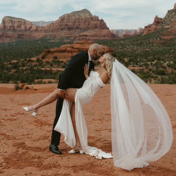 #ADOREREALBRIDE | NICOLE &amp; RANDALL. Mobile Image